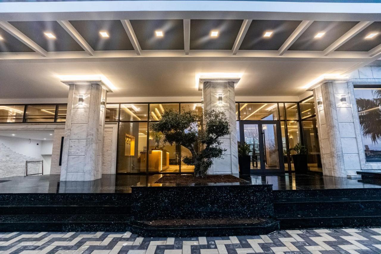 Kraal Hotel Vlorë Esterno foto