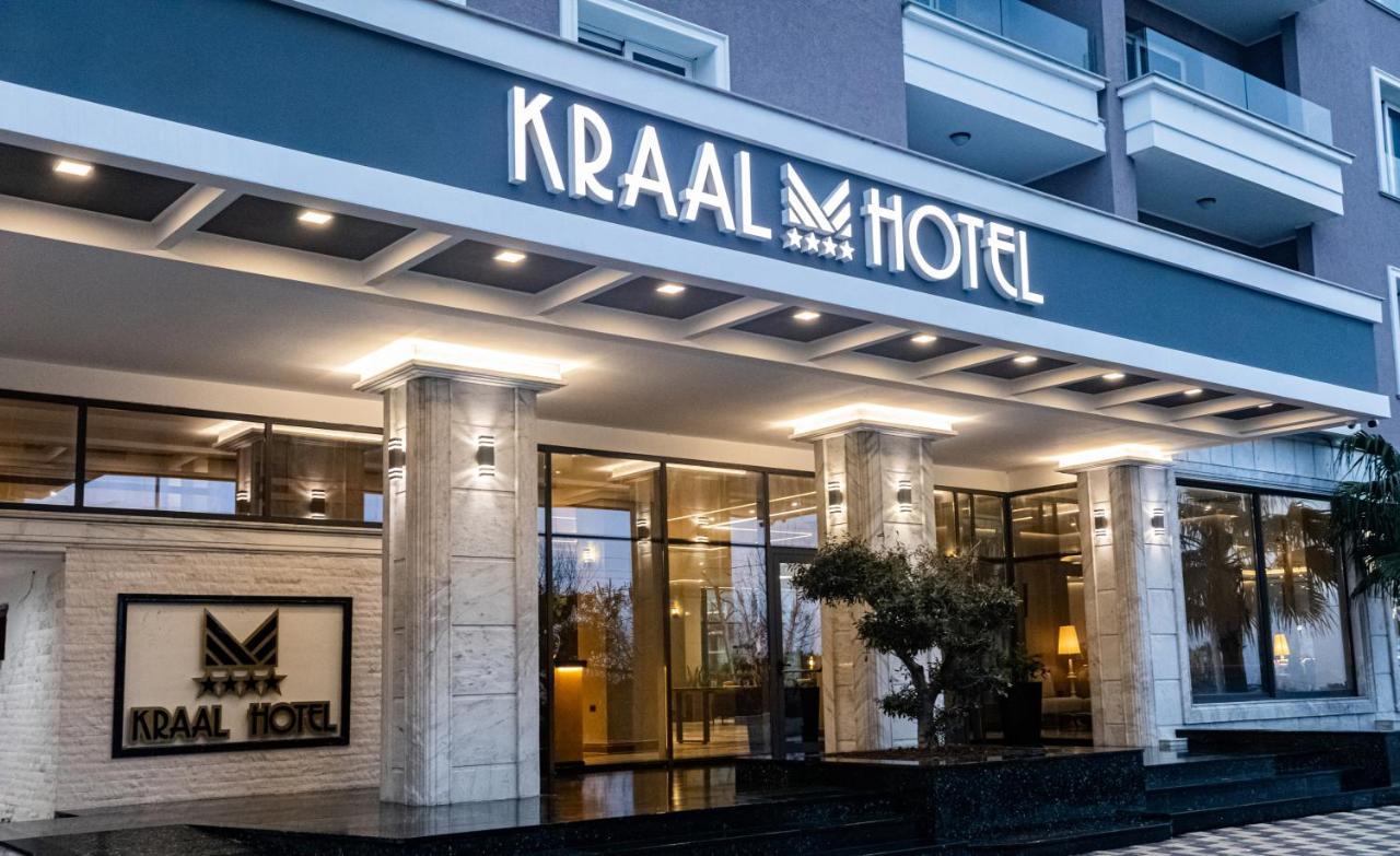 Kraal Hotel Vlorë Esterno foto