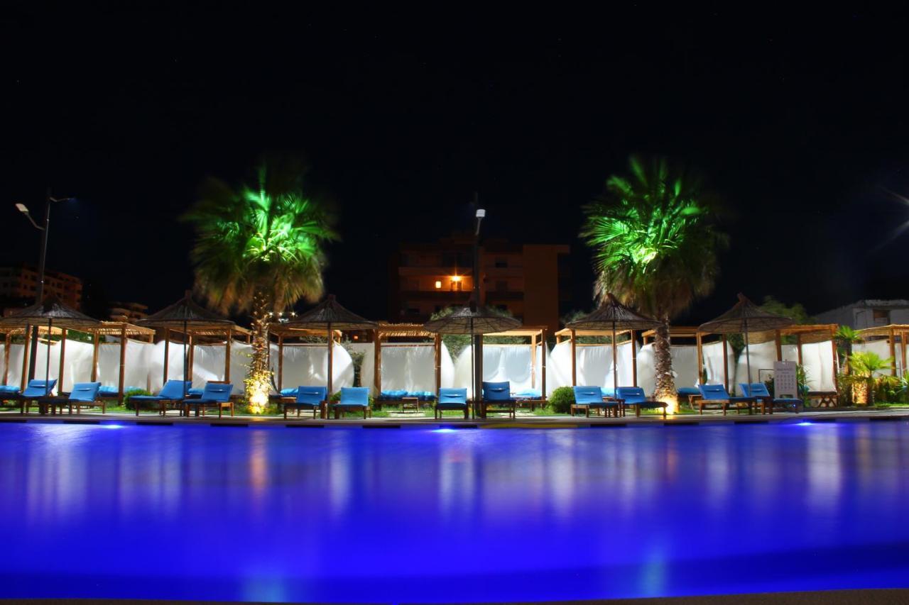 Kraal Hotel Vlorë Esterno foto